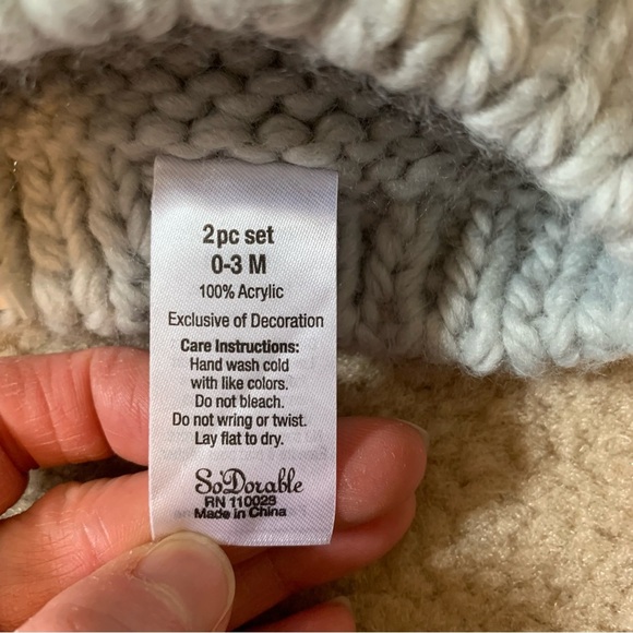 So Adorable 2 Piece Crochet Bunny Set 0-3 mths - Picture 7 of 7